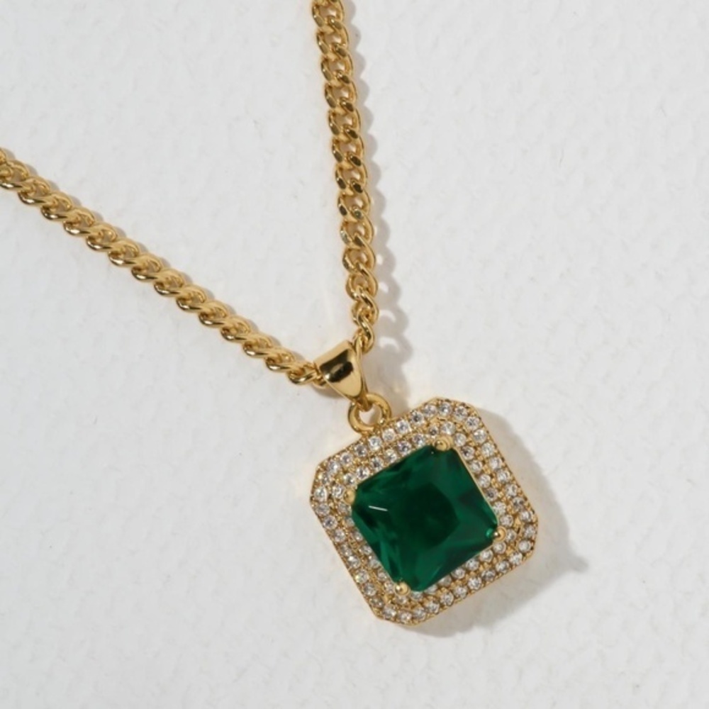 Anthropologie Vanessa Mooney Emerald Isle Necklace